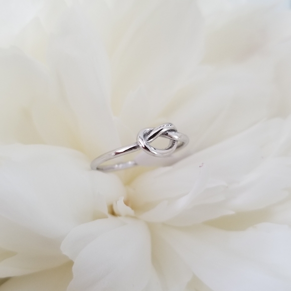 Forget Me Knot 925 Silver Ring - Picture 2 of 5